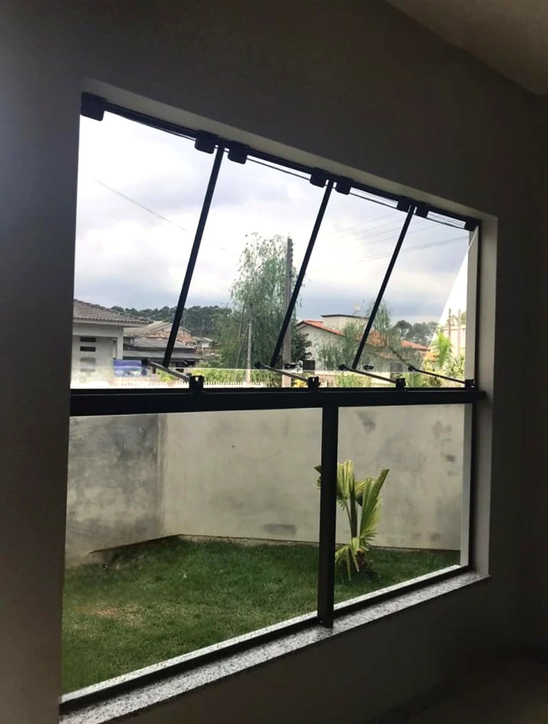 Conjunto de quatro maxi-ar com vidro fixo incolor