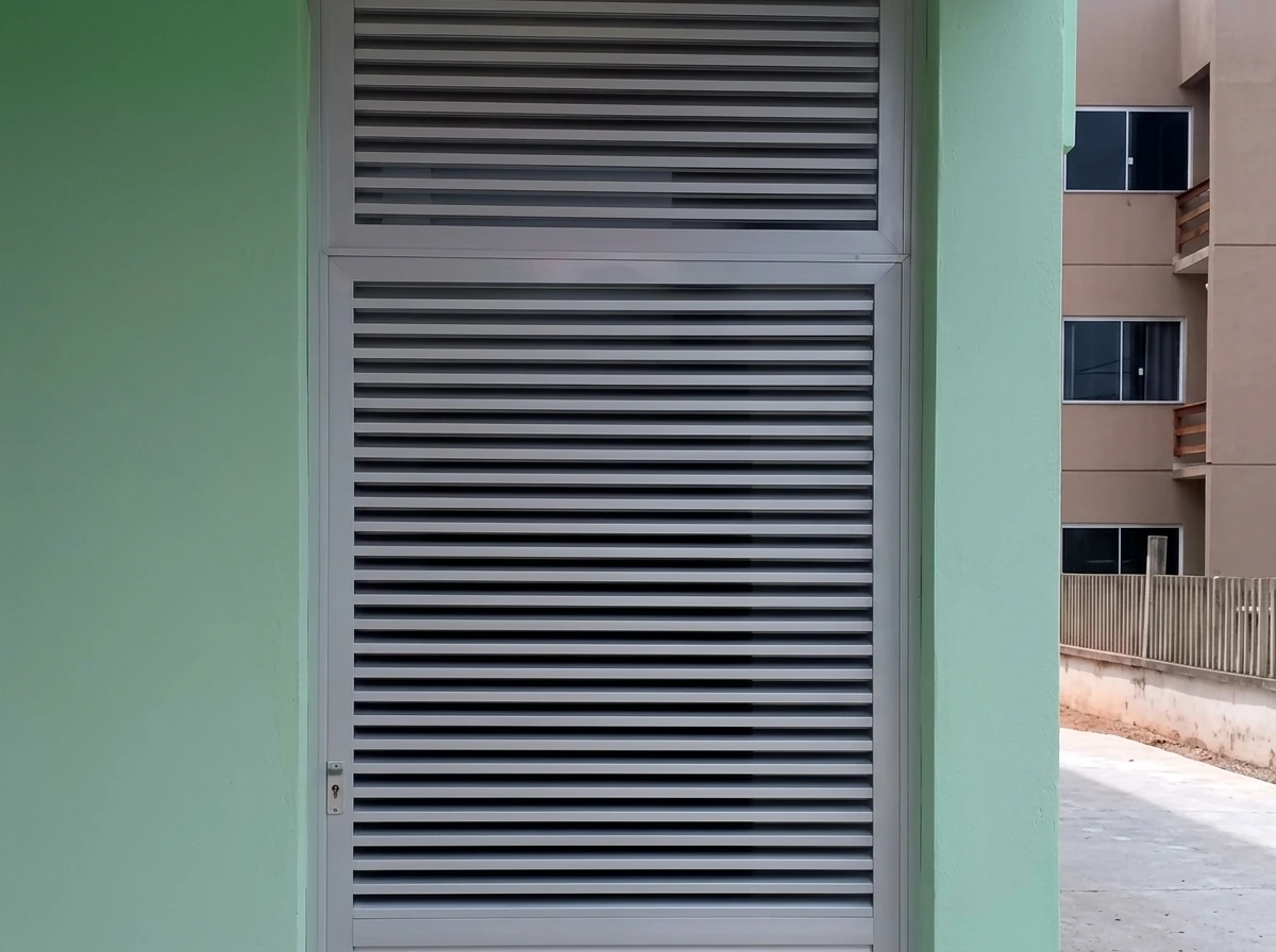 Portinha veneziana em alumínio
